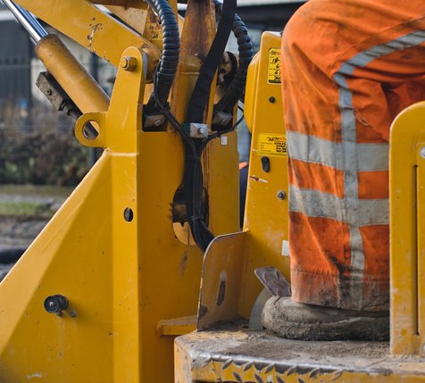 man op heftruck