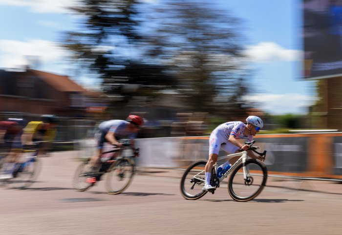 De fietsers van de Acht van Chaam staan symbool voor de energie en richting van onze gemeente. Deze begroting laat zien dat we samen blijven bewegen.