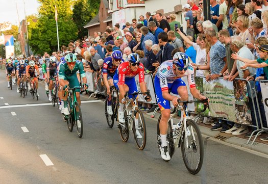 Wielrenners tijdens de Acht van Chaam
