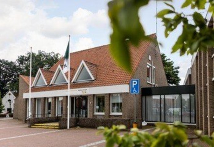 Gemeentekantoor Alphen-Chaam in Alphen