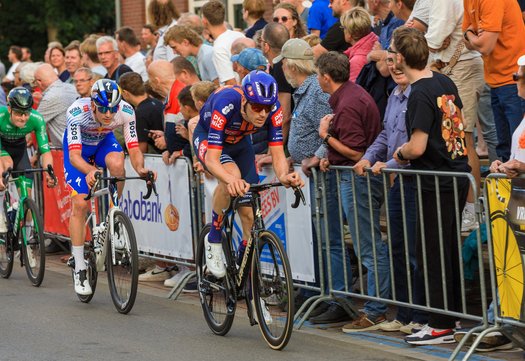 Wielrenners tijdens de Acht van Chaam