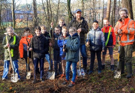 Kinderen hebben 700 bomen geplant
