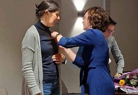 Geertje van Iersel en burgemeester Schuitmaker