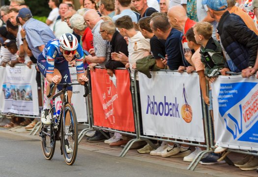 Wielrenners tijdens de Acht van Chaam